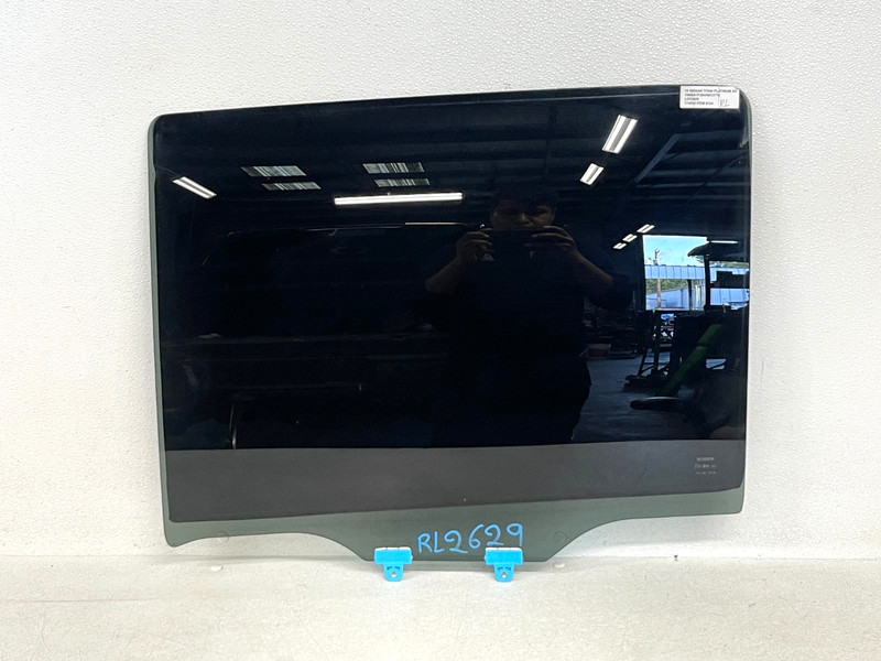 ⭐2016-2019 NISSAN TITAN XD REAR LEFT SIDE WINDOW GLASS WINDOW OEM LOT2629