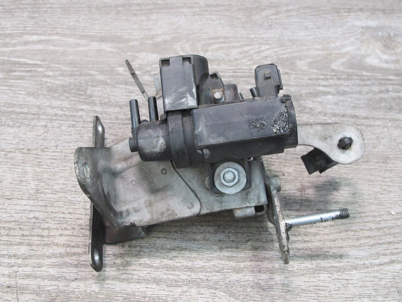 2010-2014 BMW E71 X6M TURBO BOOST PRESSURE SOLENOID VALVE SET OF 2