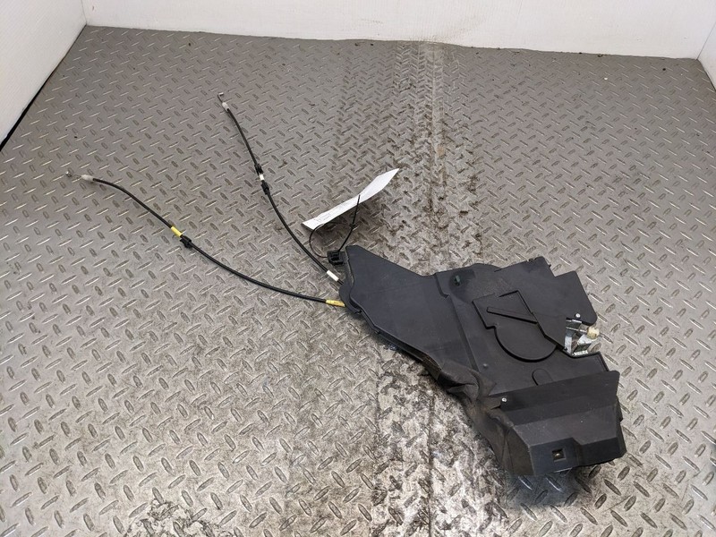 Right Passenger Rear Side Power Sliding Door Latch Actuator fits 05-101183293