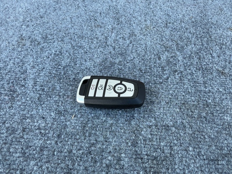 FORD MUSTANG GT 2018-2023 OEM KEYLESS KEY FOB REMOTE CONTROL ASSEMBLY