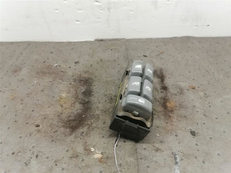 Front Master Door Switch Fits TAHOE 1998 733774