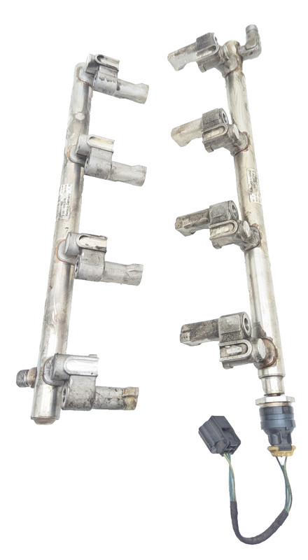 10-16 Land Rover L320 HSE / XK 5.0 AJ133 Engine Fuel Injection Rail Set of 2 OEM