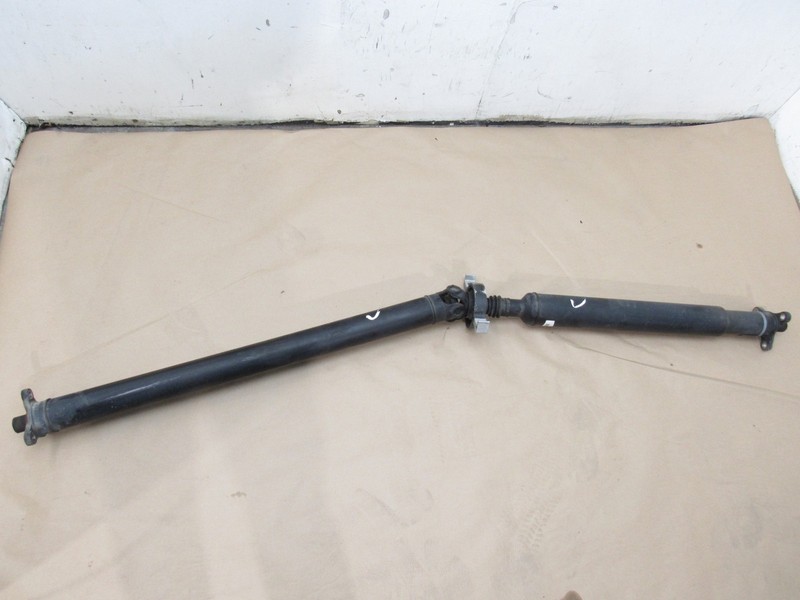Genesis G80 2017 3.8L RWD Rear Driveshaft Drive Shaft Propeller 16-20 *