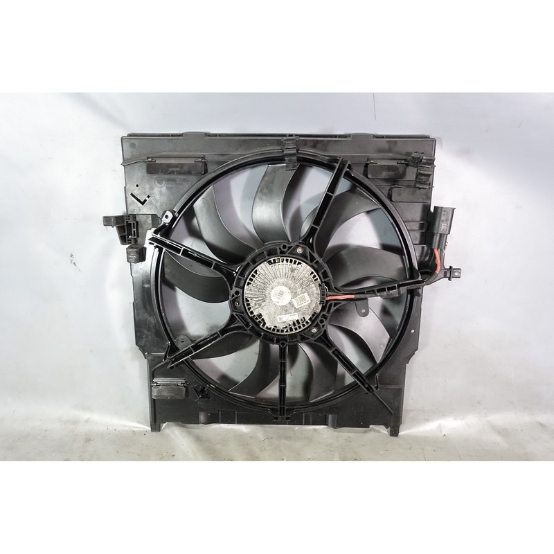 14-19 BMW F15 X5 F16 X6 Factory Electric Engine Cooling Fan w Shroud 850Watt OEM