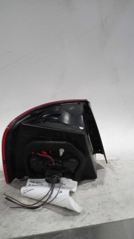 2009 Volkswagen Jetta Right Tail Light Assembly - Black - Used - 318982