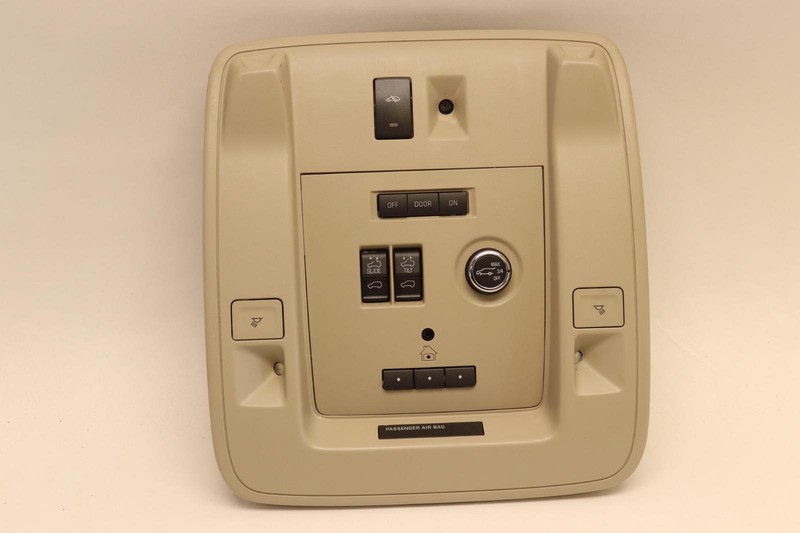 2015-2020 CADILLAC ESCALADE FRONT OVERHEAD CONSOLE DOME LIGHT SUNROOF SWITCH OEM