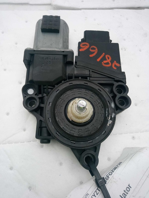 2015 Hyundai Santa Fe Left Window Regulator Grey - 111K Miles - Used Part