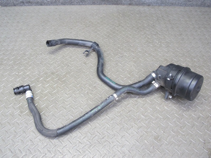 2012-2018 BMW F12 F13 M6 S63T POWER STEERING FLUID OIL RESERVOIR TANK W/ LINE