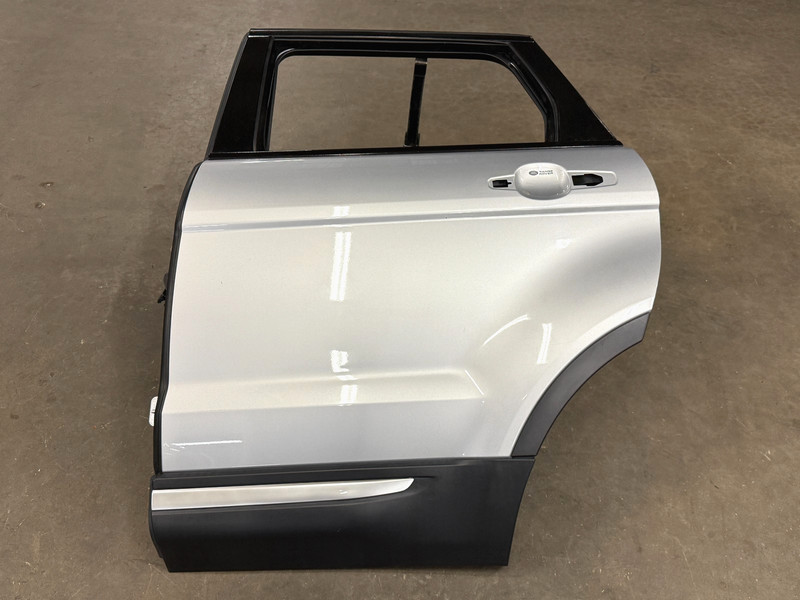⭐2012-2019 RANGE ROVER EVOQUE REAR LEFT DOOR PANEL COVER SHELL CARD OEM LOT2704