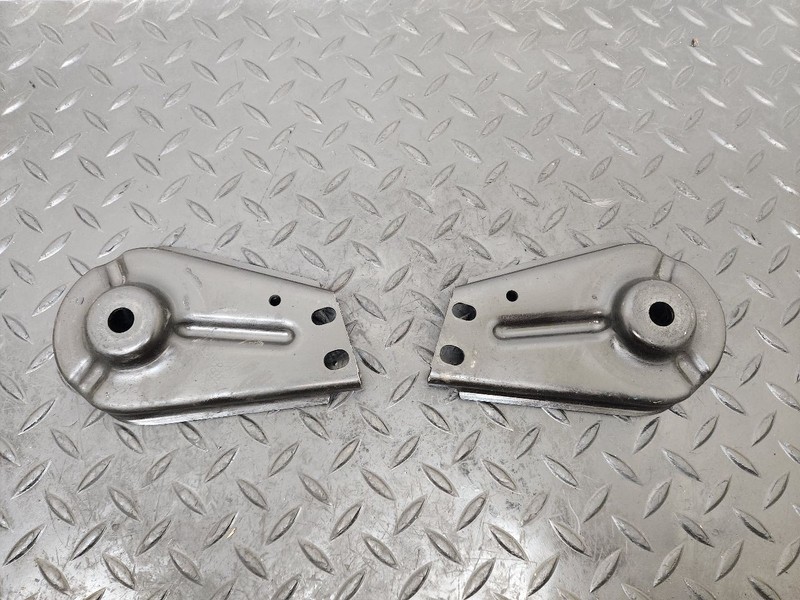 07-13 Mercedes-Benz S-Class Rear Subframe Brackets Pair OEM 2213520046
