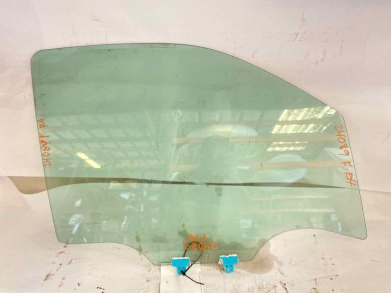 Front Door Glass/window NISSAN FRONTIER Right 05 06 07 08 09 10 11 12 13 14 15