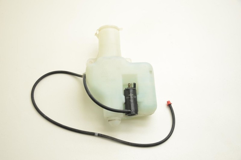 2000-2005 Mazda MX-5 Miata 1.8L Windshield Washer Bottle Reservoir Tank