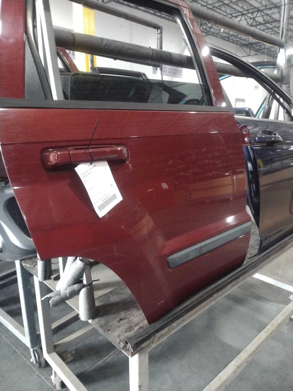 2008 Jeep Grand Cherokee Rear Right Door Red - Good Condition, 148K Miles