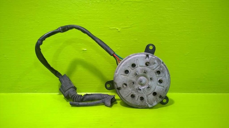 99 00 01 02 03 04 05 HYUNDAI SONATA RADIATOR FAN MOTOR OEM 2821-27