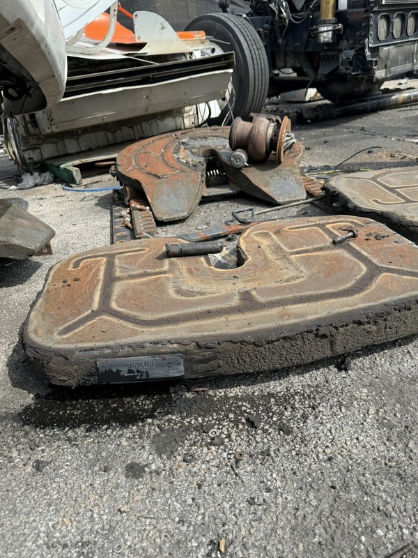 FontaineFifth Wheel - Used Local Pickup Only