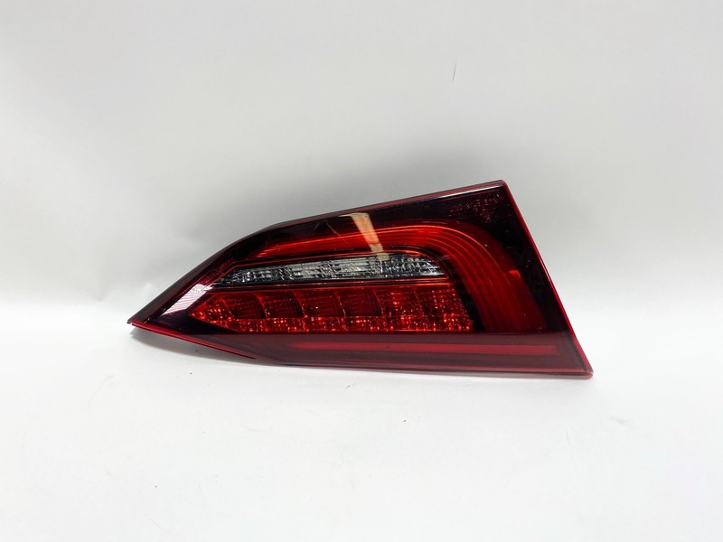 17-23 INFINITI Q50 REAR LEFT LH DRIVER SIDE INNER MOUNTED TAILLIGHT LAMP OEM