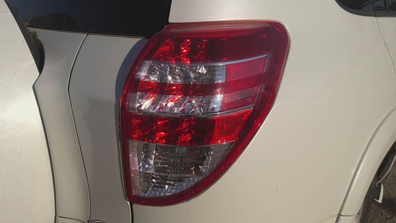 Tail Light Assembly TOYOTA RAV-4 Right 09 10 11 12