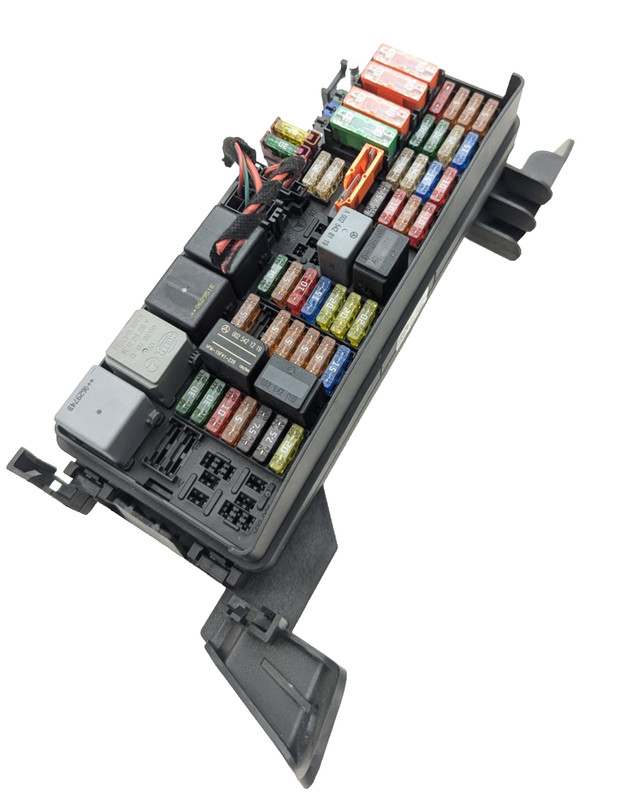 2006-09 Mercedes W164 ML350 GL450 R350 Rear Relay SAM Fuse Box 1645402372