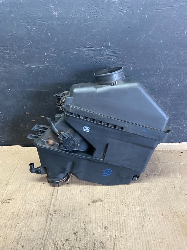 2005 to 2020 Toyota Tacoma Air Cleaner Filter Box p0885 DG