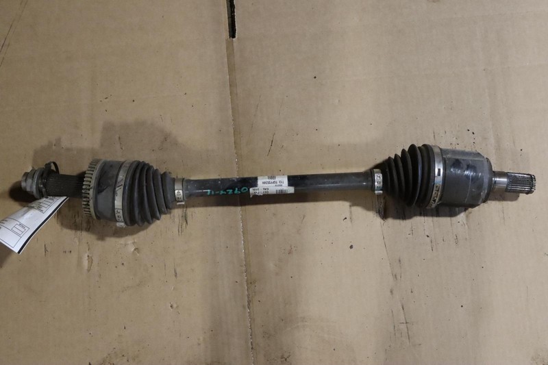 2017-2022 KIA SPORTAGE AWD FRONT LEFT DRIVER AXLE SHAFT CV U JOINT OEM