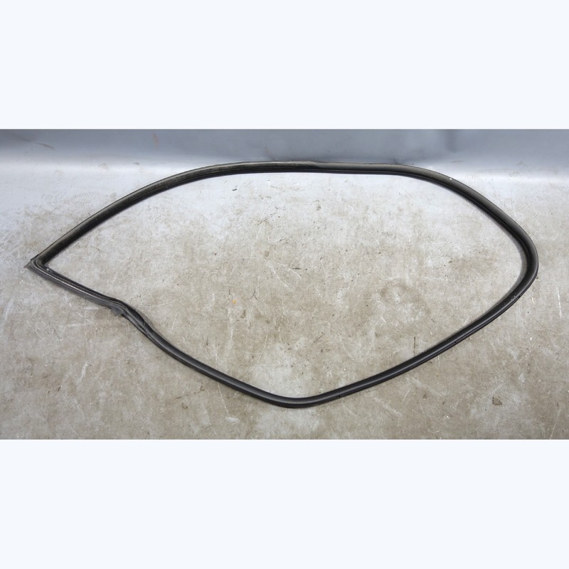 2006-2009 Porsche 987.1 Cayman Right Passengers Door Seal Weather Stripping OEM