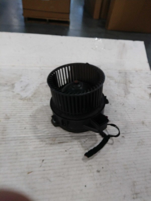 2016 BMW 750i HVAC Blower Motor OEM Black 64116813123 52000 Miles Used