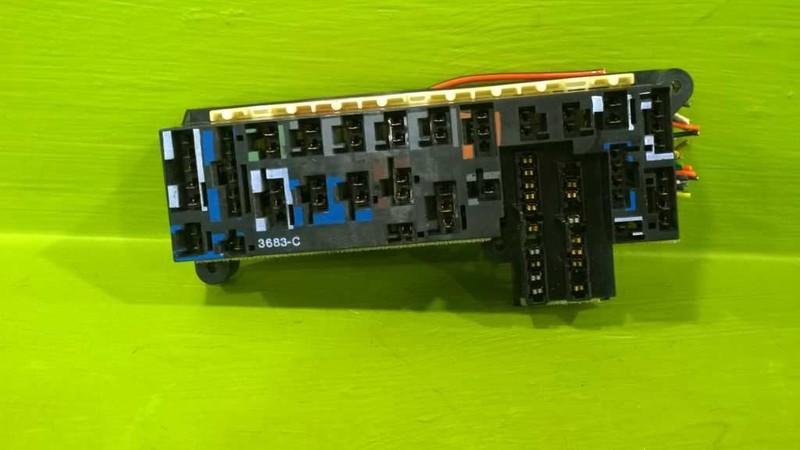 86 PARK AVENUE INTERIOR JUNCTION BLOCK OEM 3683-10