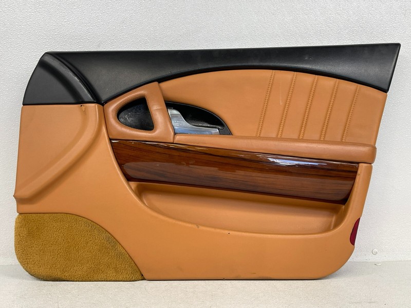 ⭐04-08 MASERATI QUATTROPORTE FRONT RIGHT DOOR TRIM PANEL BROWN /BLACK LOT2340