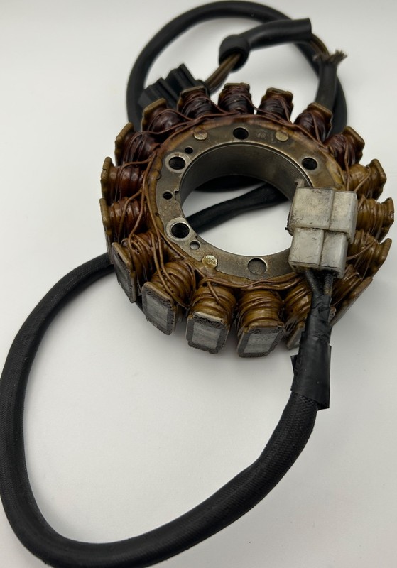 1984 Honda Magna VF700C VF 700 C VF700 V45 Stator Coil Charging Engine Generator