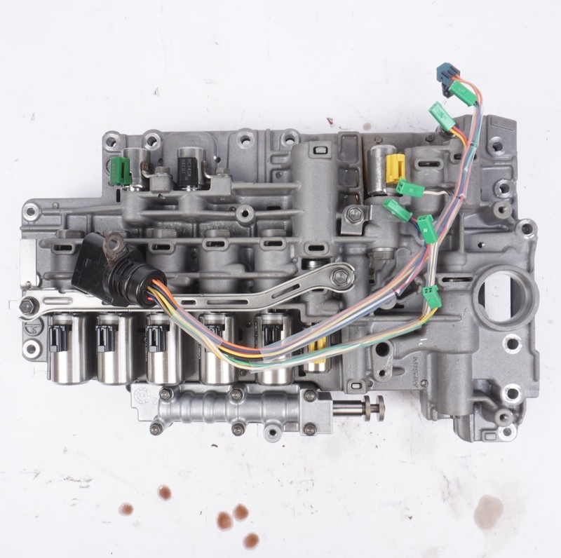 11-14 Porsche Cayenne 958 4.8L Transmission Valve Body OEM