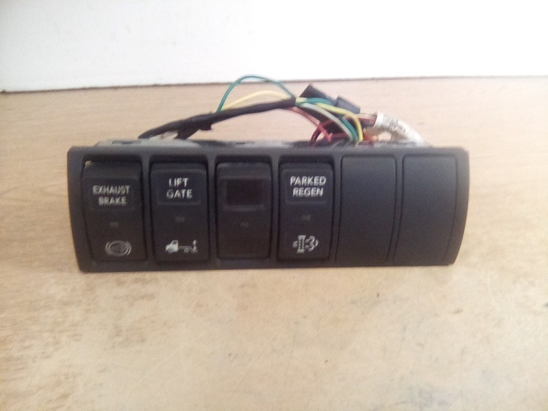 International 4057689C3 Switch Panel