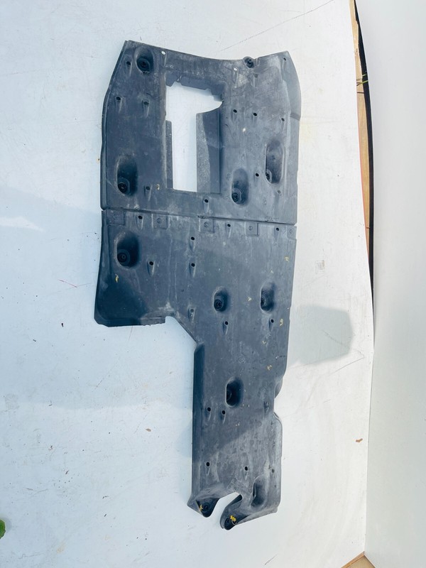 10-15 LEXUS IS250C IS350C ISC RIGHT SIDE UNDERBODY SPLASH GUARDOEM 58166-53040