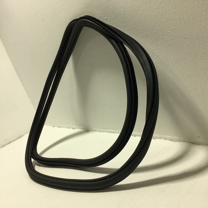 2018-2025 VOLKSWAGEN ATLAS REAR DRIVER SIDE DOOR BODY WEATHERSTRIP SEAL OEM
