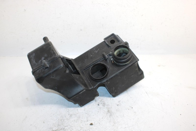 90 Yamaha Exciter Oem Airbox 82M-14431-01-00 SY3