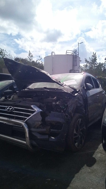 2020 Hyundai Tucson Left Door Glass Grey OEM 373299 42K Miles