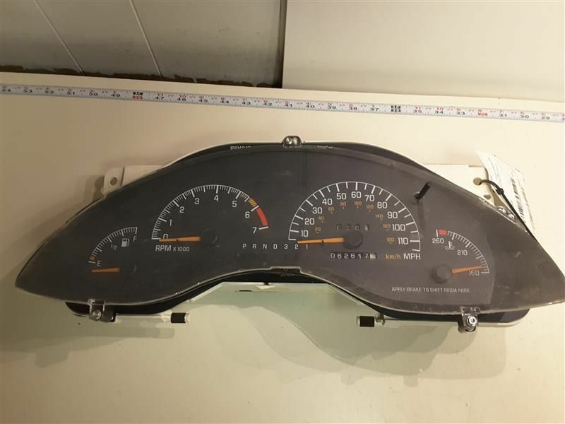 Speedometer US Cluster ID 10316907 Fits 98-03 GRAND PRIX 109891