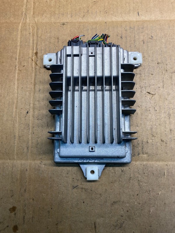 GM Radio Speaker Audio Amplifier Module 20942617 AB3858 DG