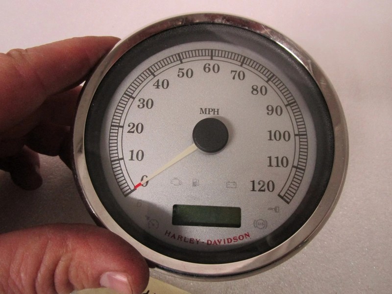 09-11 Harley FXDC Super Glide Custom FXDF Fat Bob Dyna Speedometer