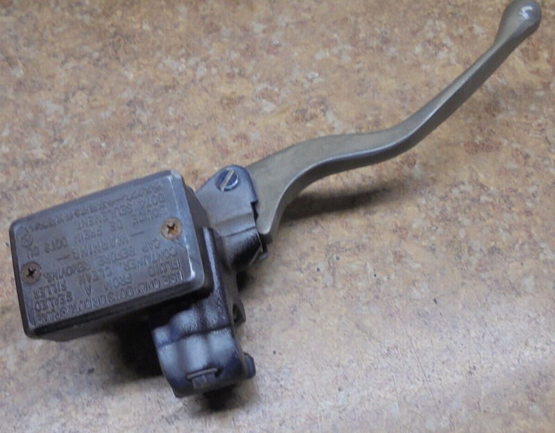1997 Honda TRX300 TRX 300 FW 4X4 ATV Right Brake Lever Master Cylinder Front 97