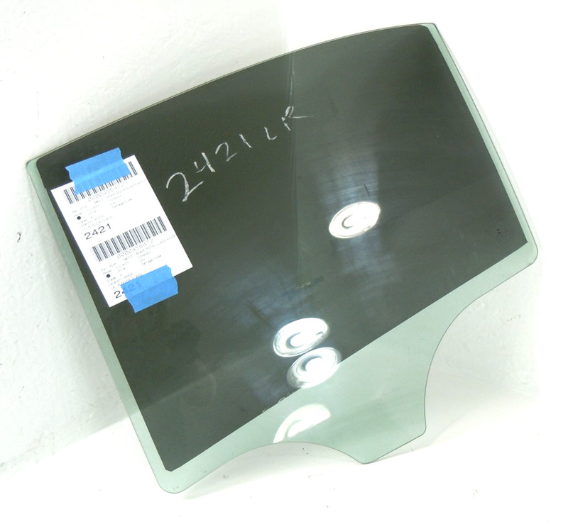 2015-2021 Mercedes-Benz C300 Sedan Rear Door Window Glass Driver Left OEM