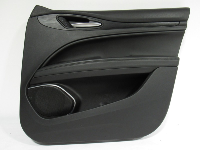 17-19 Alfa Romeo Stelvio 2019 Front Right Passenger Door Cover Trim Panel ;:M