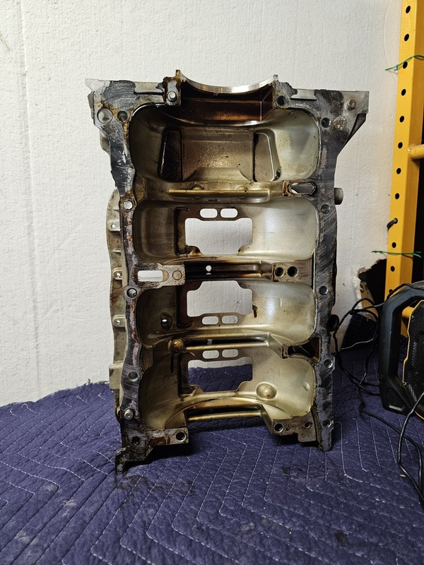 2017 Sorento 2.4 Upper Oil Pan