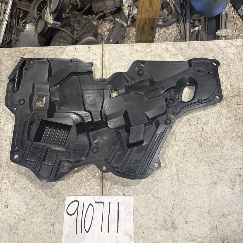 2006-2011 CADILLAC DTS LEFT DRIVER FRONT DOOR PANEL WATER REFLECTOR 25756344