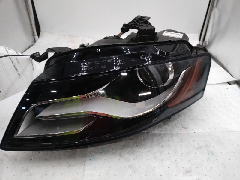 2009 AUDI A4 Left Headlight Assembly - Used, 109K Miles, OEM Part 367718