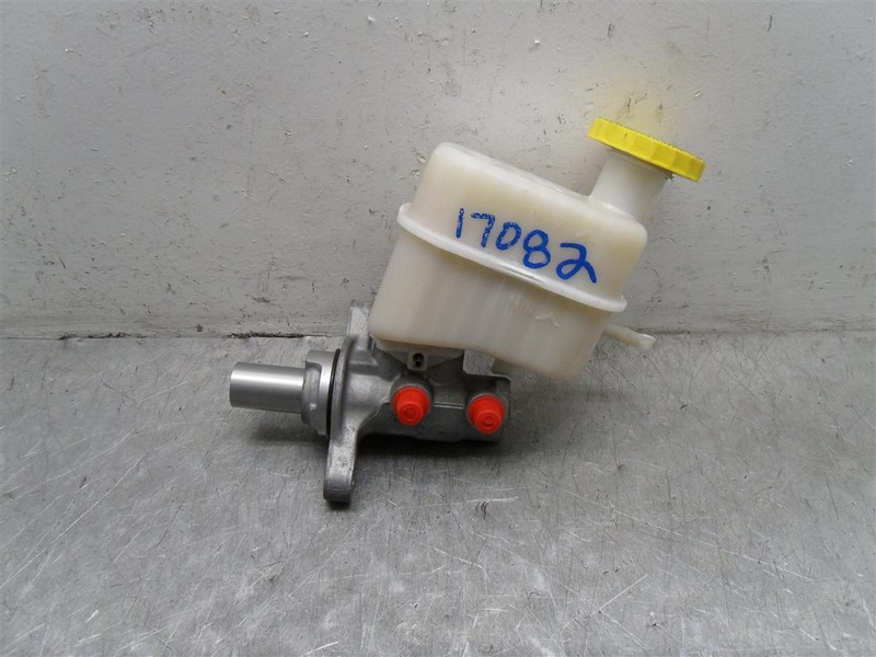 14 15 16 CHEROKEE 2.4L BRAKE BOOSTER MASTER CYLINDER OEM 541-01350