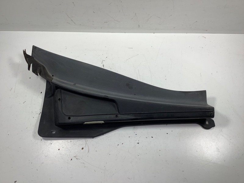 01-05 Honda Civic 1.7l Right Front Windshield Cowl Top Black 74220-S5A-A00 OEM