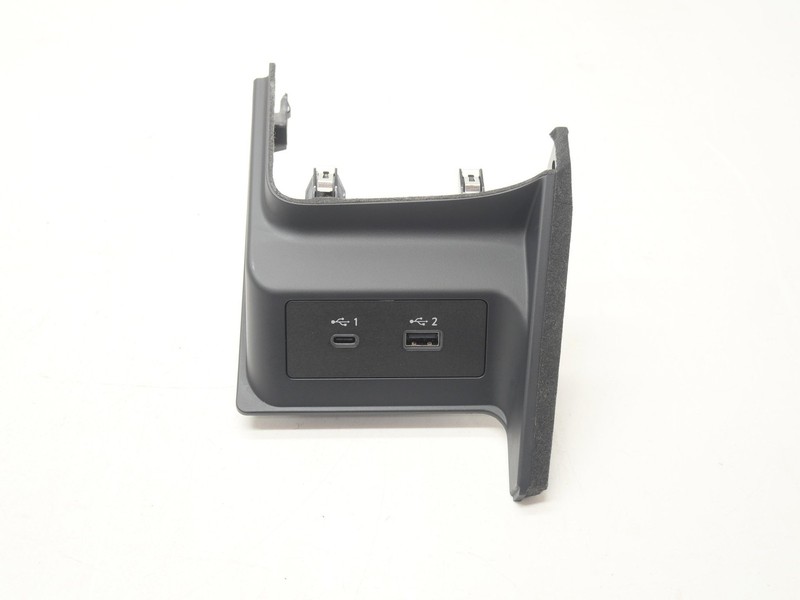 2024 Nissan Z RZ34 Front Center Console Trim USB Auxiliary Audio Type C Jack OEM