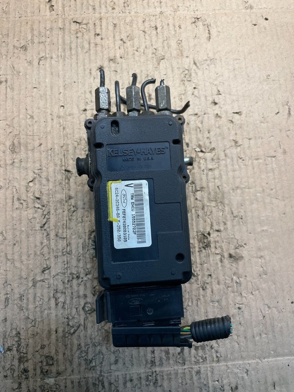 2006 2007 Ford E250 E350 Econoline Anti-Lock ABS Antilock Brake Pump v5302 DG