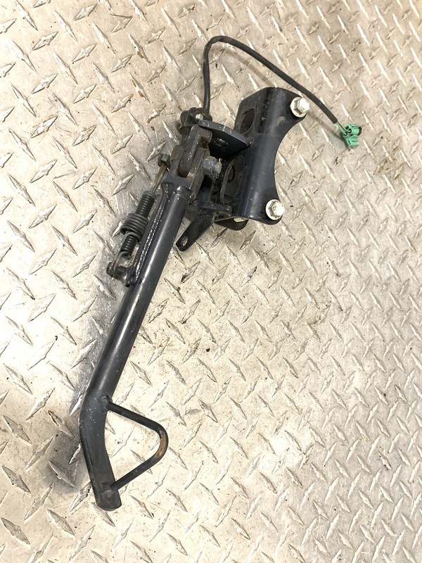 2013 Suzuki AN 650 Burgman Side Kick Stand Mount Bracket Kickstand AN650