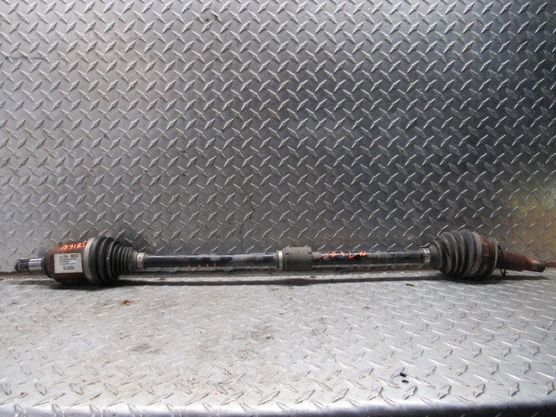 16-18 MALIBU 1.5L/ 18-19 LACROSE 2.5L RIGHT PASSENGER FRONT AXLE SHAFT